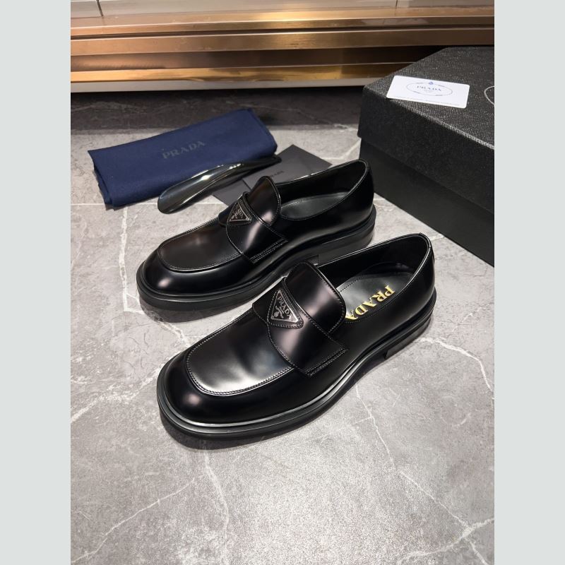 Pra*a leather shoes